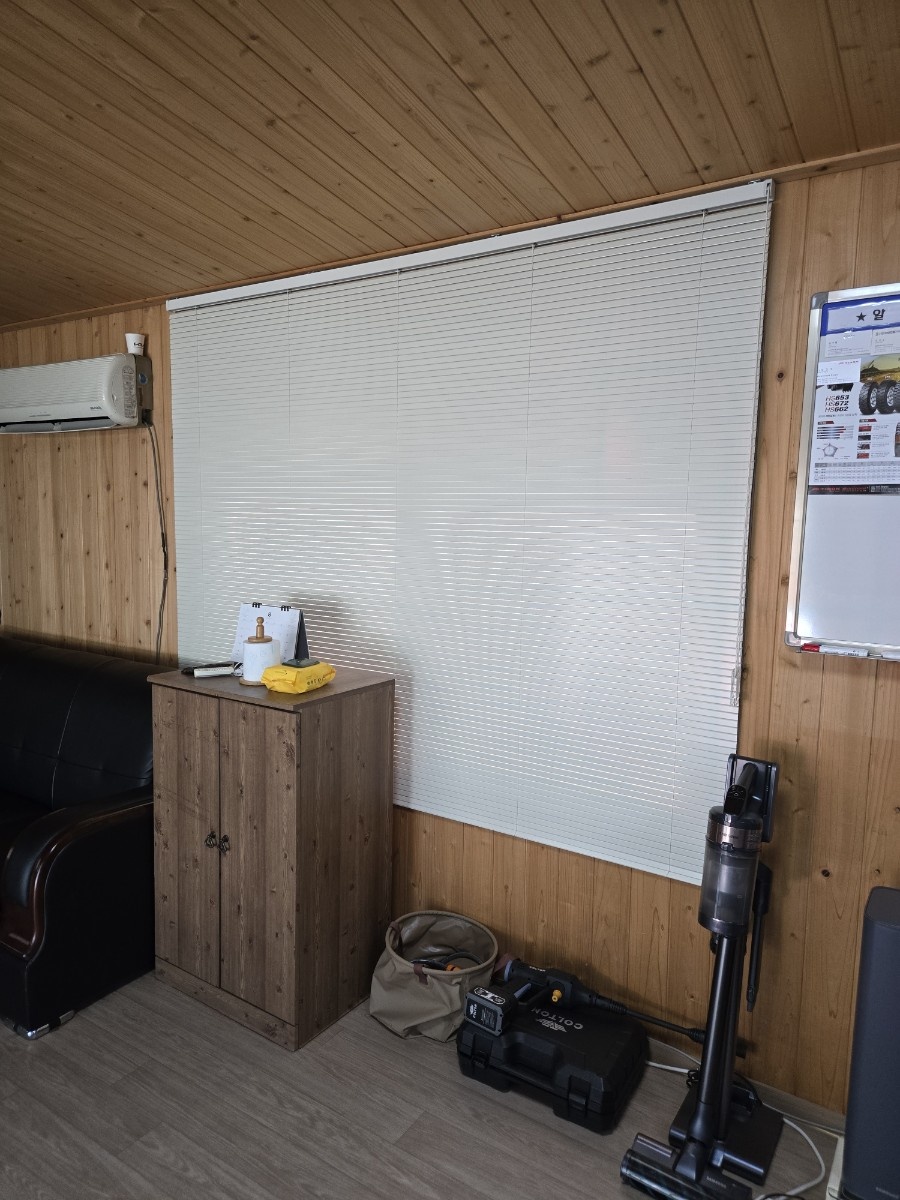 2944258182_qzEmCAIg_0657cf31f08a57cc04e0775b9d3e3900a906d2f3.jpg 이미지크게보기